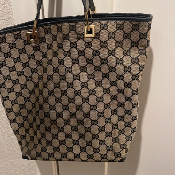 Gucci Tote Authentic - Picture 12 of 14